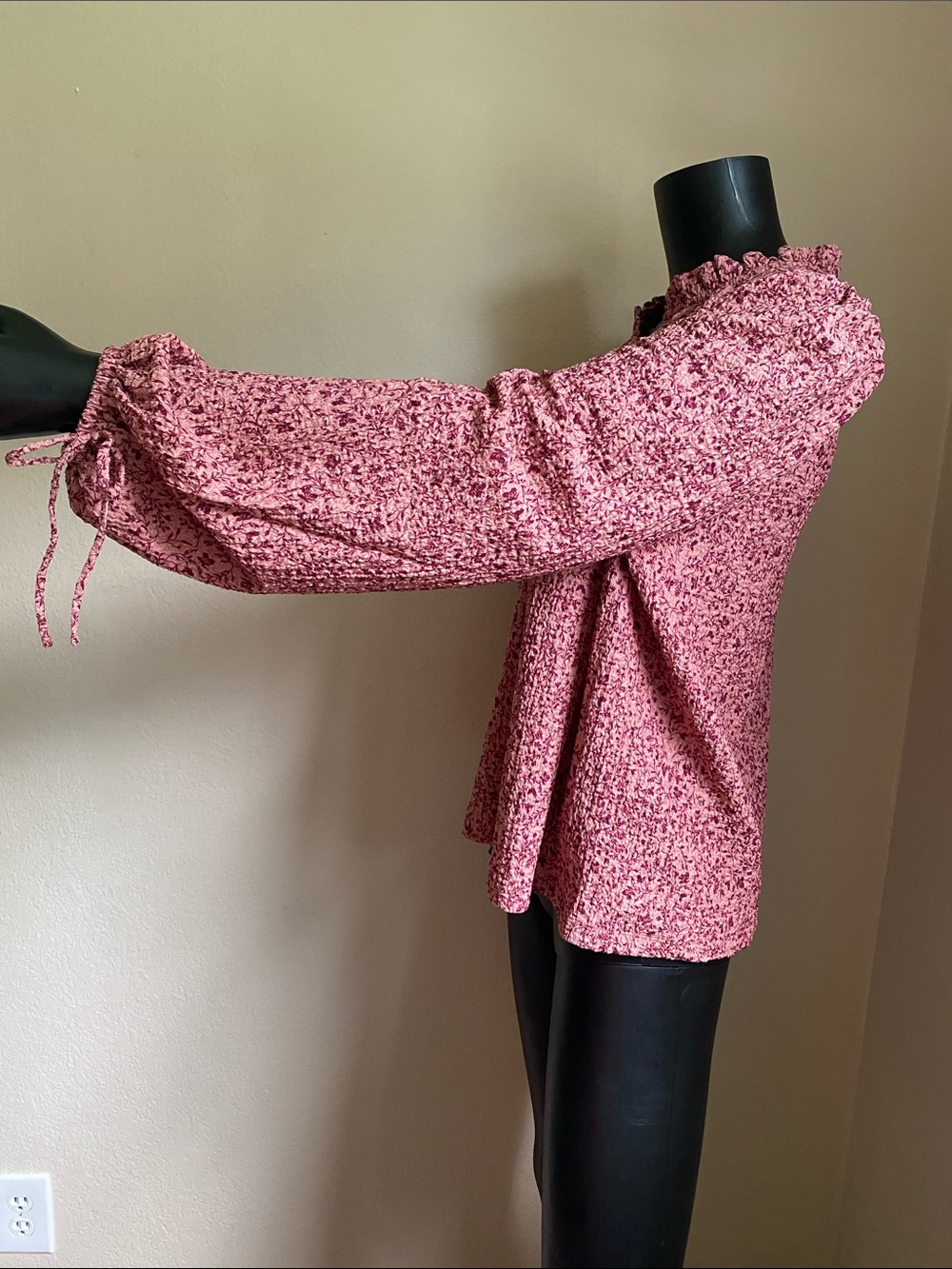 LOFT Rose-Pink Floral Printed Split V Ruffle-Neck Blouse - Picture 4 of 10
